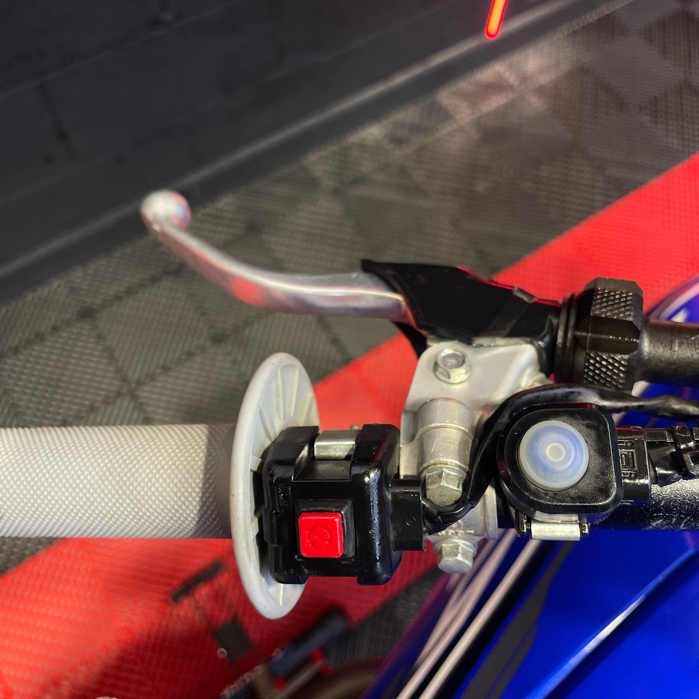 2019 YAMAHA YZ250F - Image 3