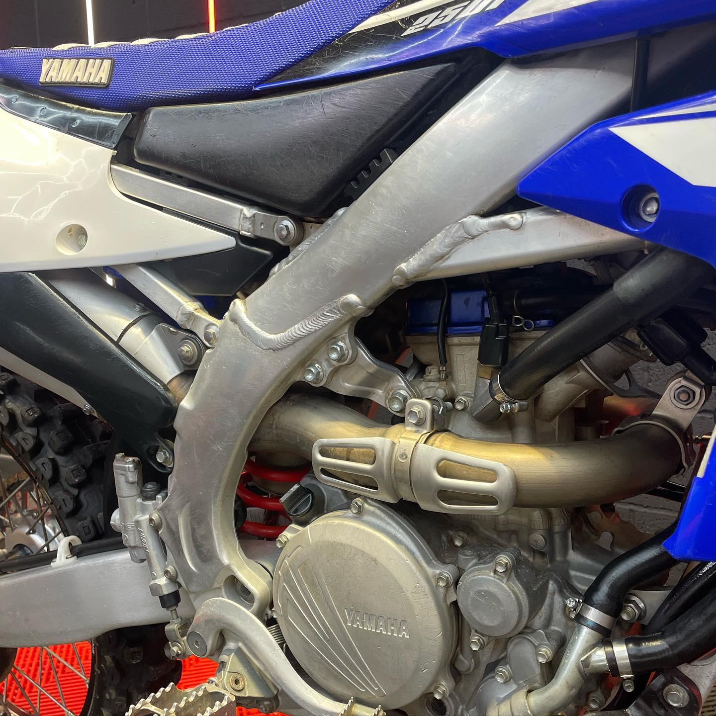 2019 YAMAHA YZ250F - Image 4